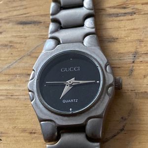 GUCCI 2889L Black Steel Charm Bracelet Watch